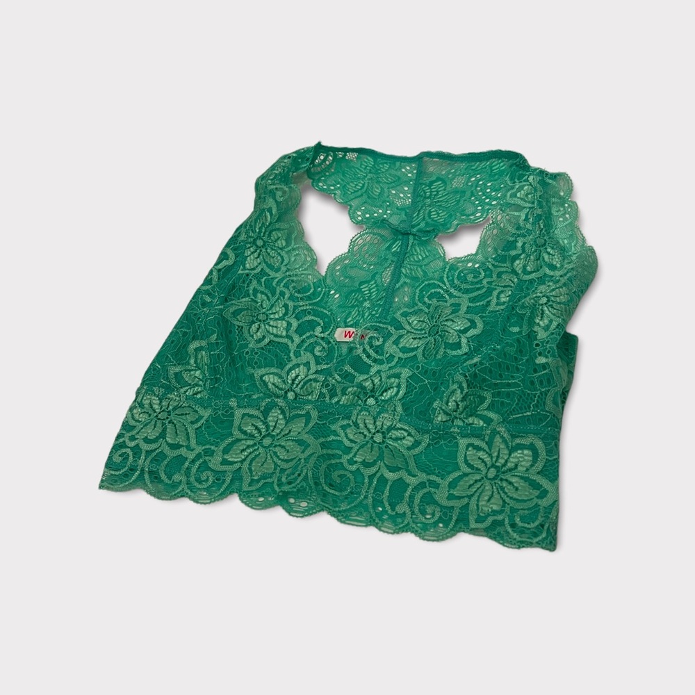 Wanna B lace bra.
